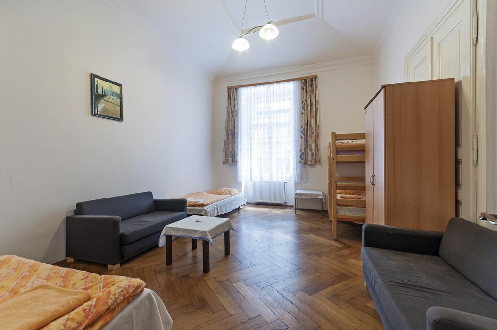 Gallery Hostel Prága Kültér fotó