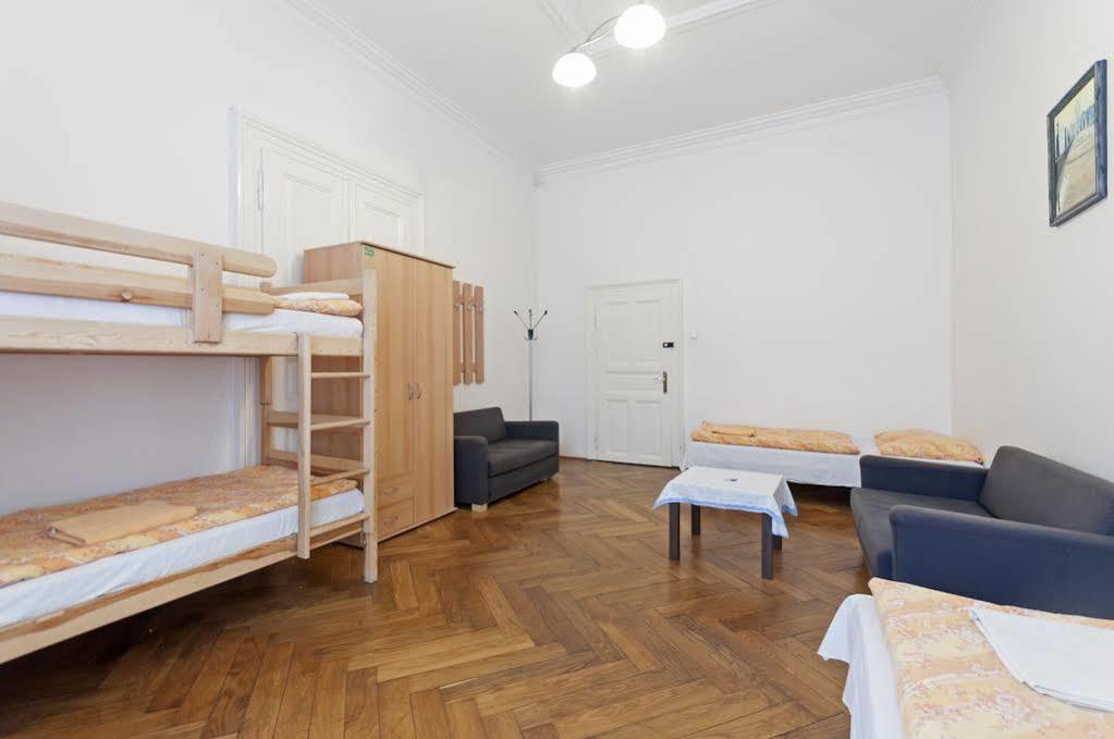 Gallery Hostel Prága Kültér fotó